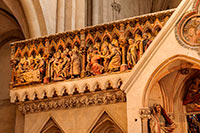 Relief im Dom